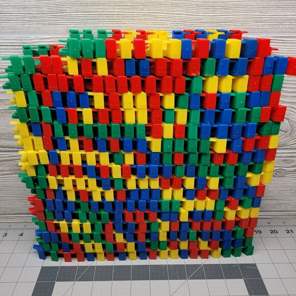 Magic Tracks 16 ft Building Set‎ With Blue Car Tracks Accessories Bag Green Red - Picture 2 of 15